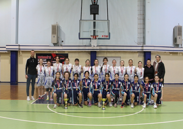 IC VAKFI TREDAŞ SPOR KIZ TAKIMLARI GÖZ KAMAŞTIRIYOR