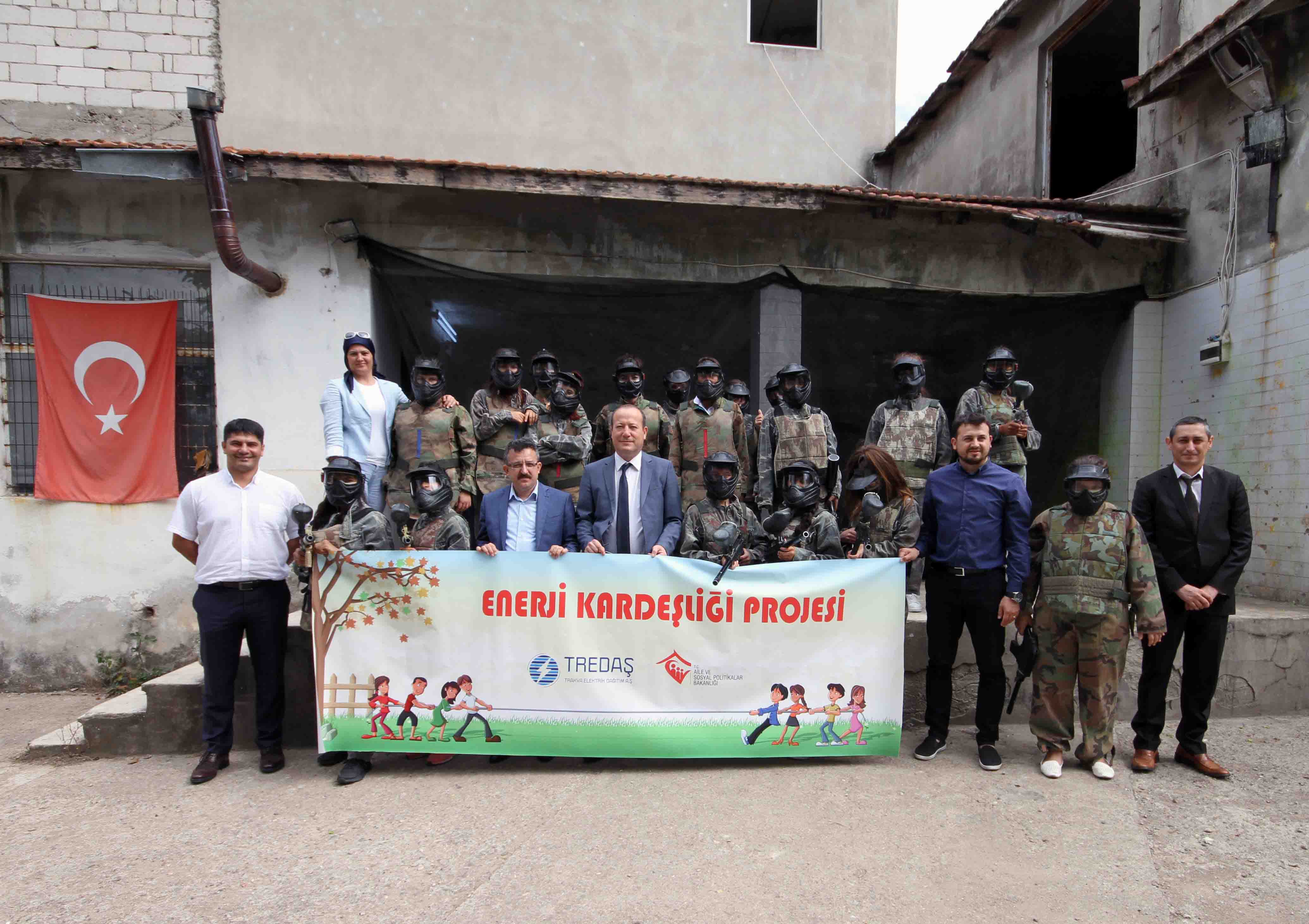 TREDAŞ’TAN ÇOCUK ESİRGEME KURUMU’NDAKİ ÇOCUKLARA ÖZEL ETKİNLİK